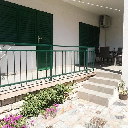Mala Kuca Apartment Vodice Exterior photo