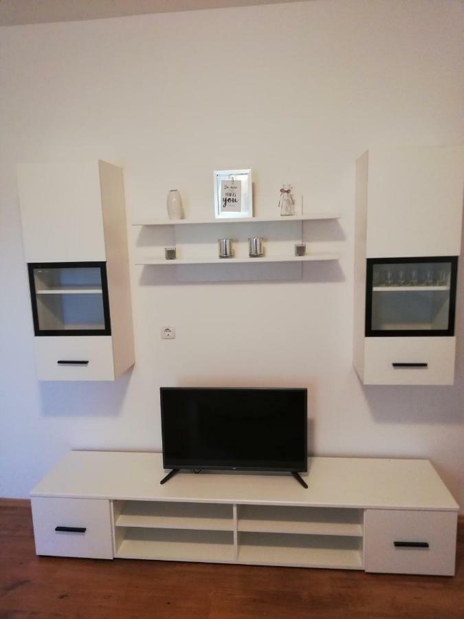 Mala Kuca Apartment Vodice Exterior photo